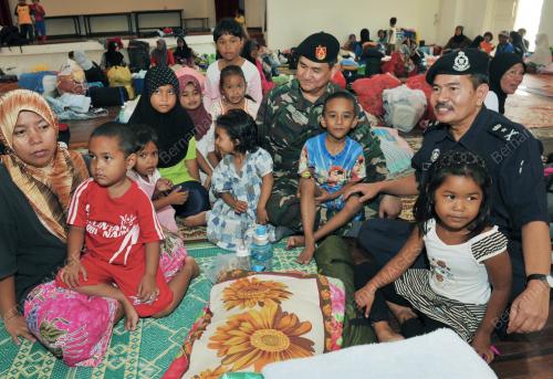 DATUK DR AWANG ADEK HUSSEIN