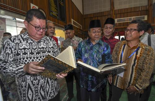 DATUK ABANG SALLEHUDDIN ABANG SHOKERAN