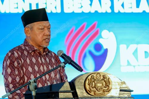 DATUK AHMAD YAKOB