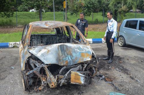 KENDERAAN TERBAKAR