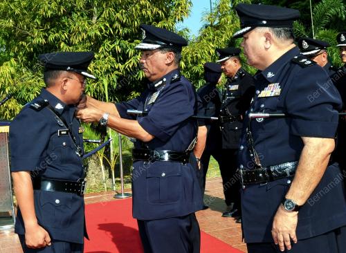 KB03_28032014_PANGKAT_POLIS