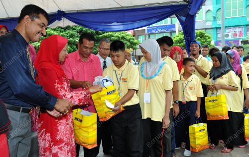 KB03_28072013_BAJU_RAYA