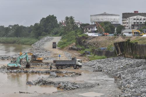 KB03_28112021_TEBING_SUNGAI