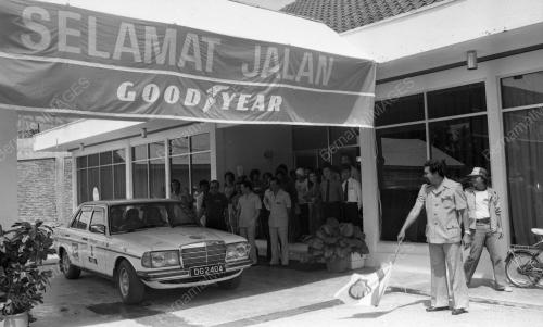 KB03_29012015_PELEPASAN_KERETA