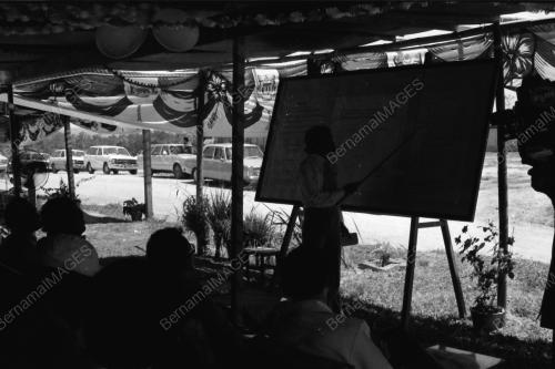 DATO SHARIFF MELAWAT TANAH MERAH