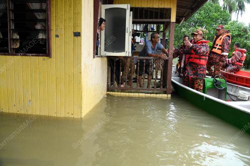 KB03_29112017_BOMBA_BANJIR