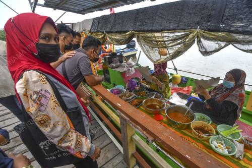 PROGRAM MERAKYATKAN SENI DAN BUDAYA
