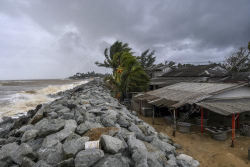 TINJAUAN KEADAAN CUACA