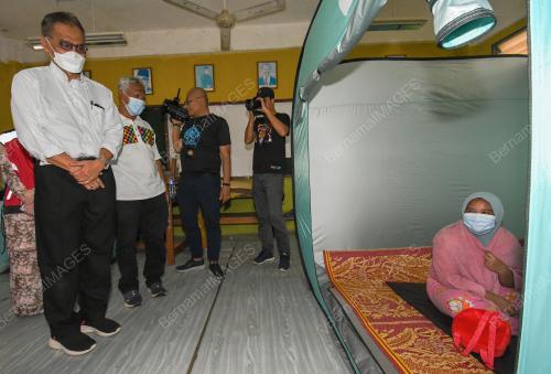 DATUK SERI DR DZULKEFLY AHMAD