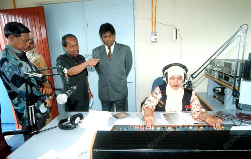 MELAWAT MINI STUDIO