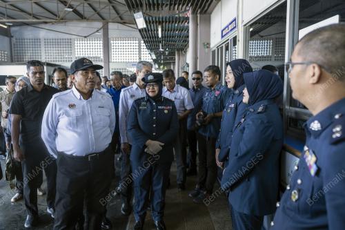TAN SRI SHAMSUL AZRI ABU BAKAR