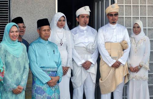 DATUK SERI MUSTAPA MOHAMED