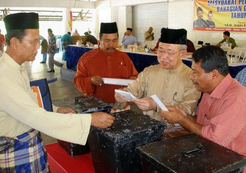 TENGKU RAZALEIGH HAMZAH