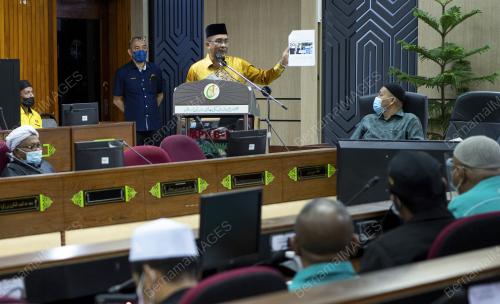 DATUK SERI TAKIYUDDIN HASSAN
