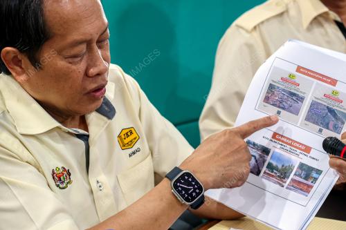 DATUK SERI AHMAD MASLAN