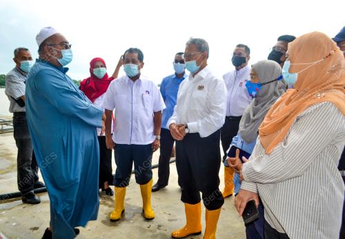 DATUK SERI MUSTAPA MOHAMED