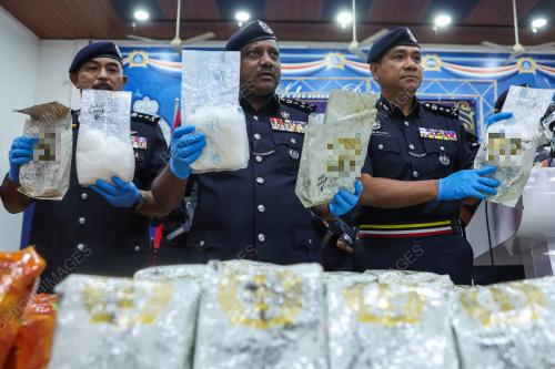 DATUK HUSSEIN OMAR KHAN