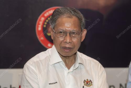 DATUK SERI MUSTAPA MOHAMED