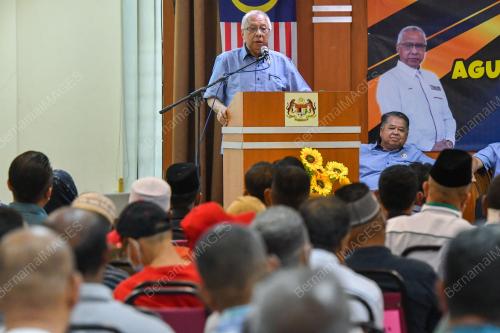 DATUK ZAMRI YAAKOB