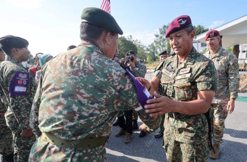 LEFTENAN JENERAL DATUK TENGKU MUHAMMAD FAUZI TENGKU IBRAHIM