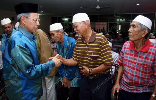 MUSTAPA MOHAMED