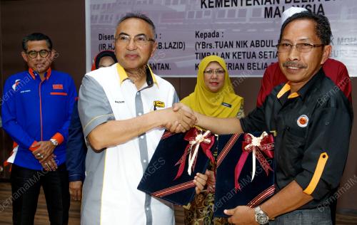 KB04_06022017_PROJEK_IKBN