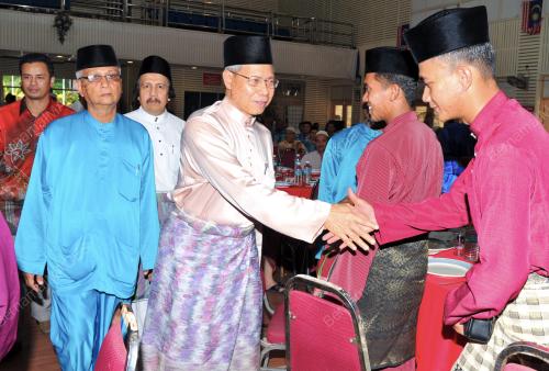 DATUK SERI MUSTAPA MOHAMED