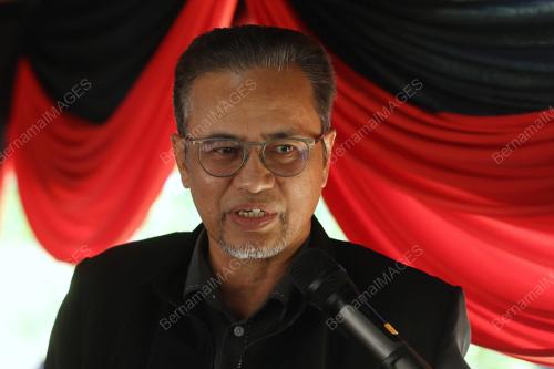 AZMAN ISMAIL