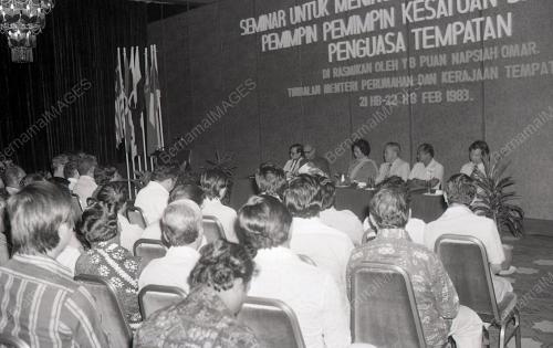 KB04_08012015_NAPSIAH_SEMINAR