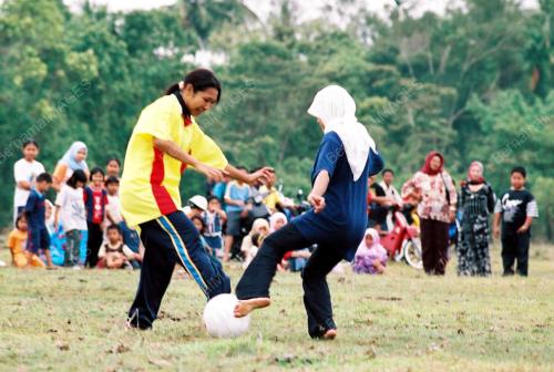 PERTANDINGAN BOLASEPAK WANITA