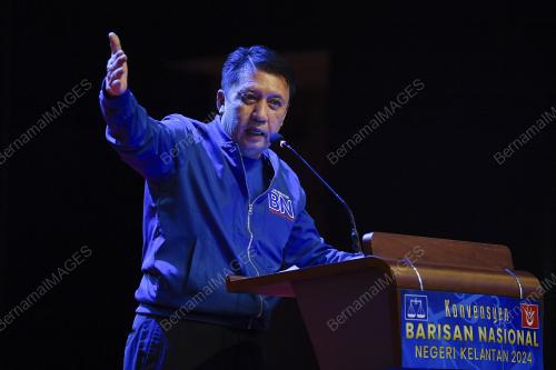 DATUK AHMAD JAZLAN YAAKUB