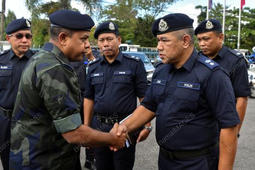 DATUK SERI AYOB KHAN MYDIN PITCHAY