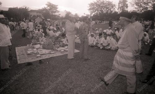 KB04_090490_GHAFARBABA_BERBUKAPUASA