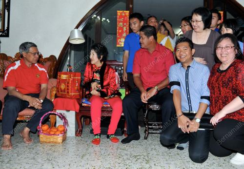 KB04_10022013_RAYA_CINA