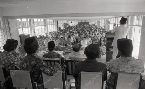 KB04_10081982_UMNO