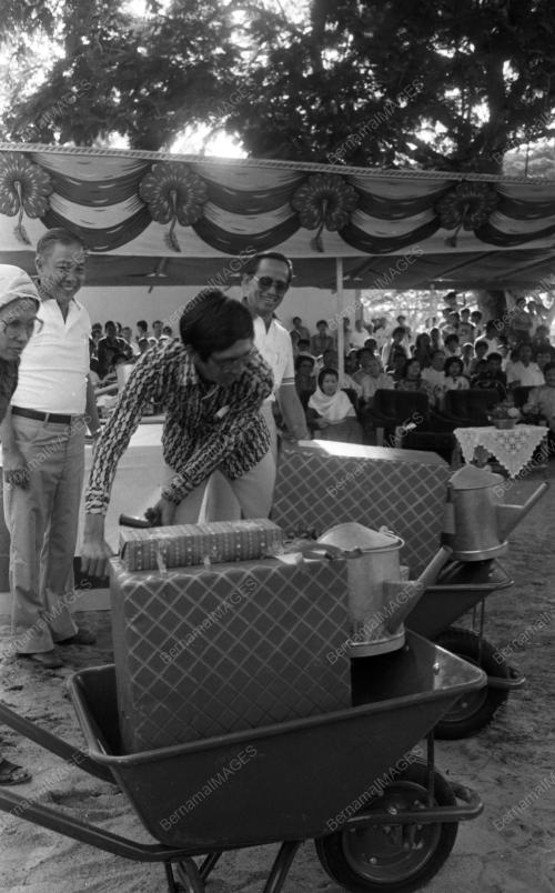 KB04_11082015_ALAM_SEKITAR