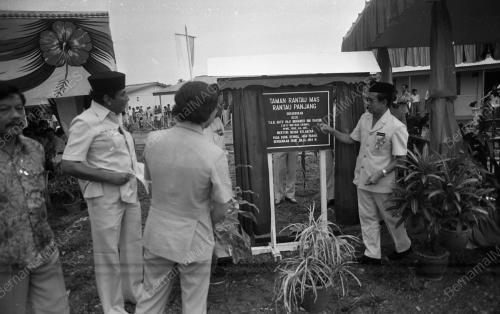 KB04_11082015_PEMBUKAAN_RUMAH