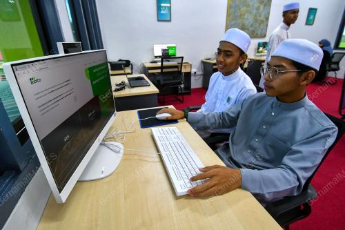 MAKMAL KOMPUTER SMU (A) TARBIAH DINIAH MERANTI