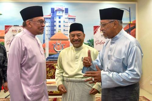 DATUK SERI ANWAR IBRAHIM