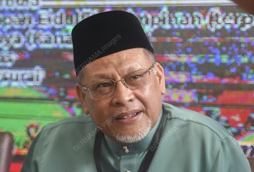 DATUK MOHD AMAR NIK ABDULLAH