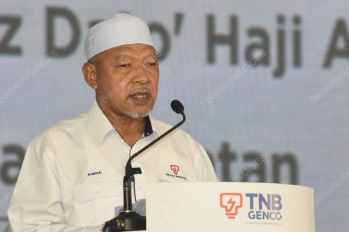 DATUK AHMAD YAKOB
