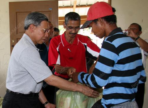 MUSTAPA MOHAMED