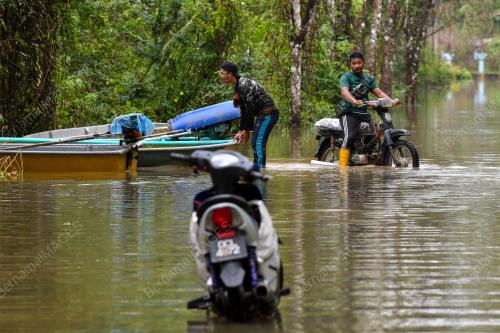 TINJAUAN BANJIR DI KELANTAN