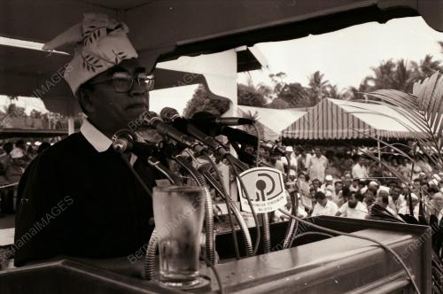 DATO' SERI DR. MAHATHIR BIN MOHAMAD