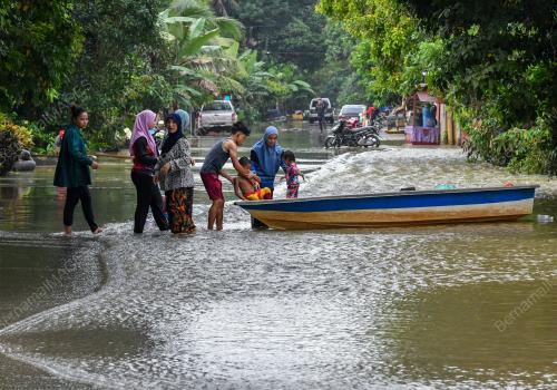TINJAUAN BANJIR DI KELANTAN