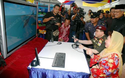 TUANKU ISMAIL PETRA SULTAN YAHYA PETRA