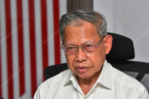 DATUK SERI MUSTAPA MOHAMED