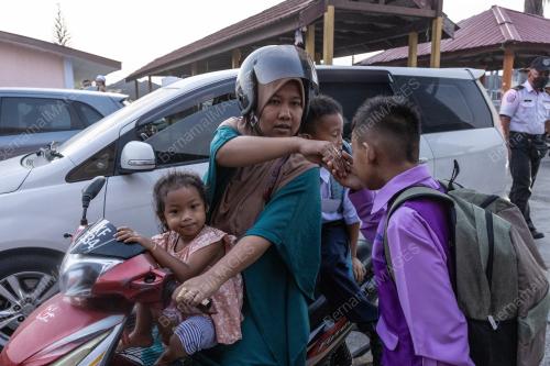 HARI PERTAMA PERSEKOLAHAN KELANTAN