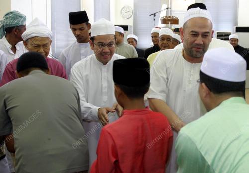 TUANKU MUHAMMAD FARIS PETRA