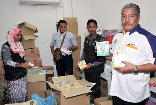 KB04_18032014_BARANG_TIRUAN